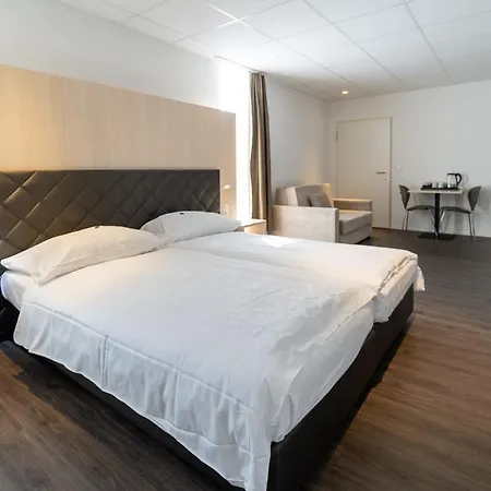 Lorentes Bern Airport 3*