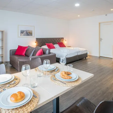 Lorentes Bern Airport 3*