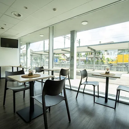 호텔 Lorentes Bern Airport 3*