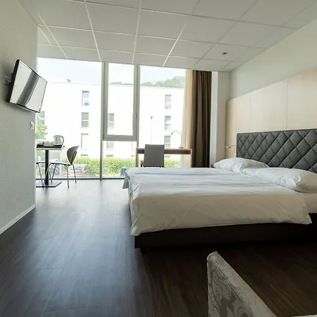 酒店 Lorentes Bern Airport 3*