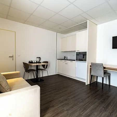 Lorentes Bern Airport 3* 比尔坡