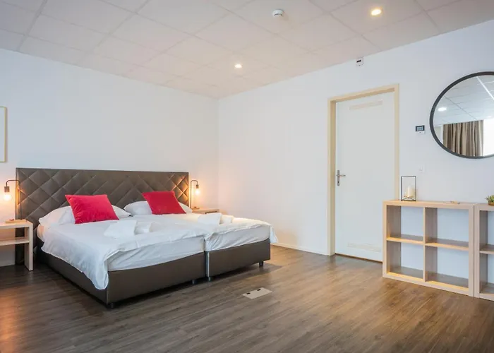 Отель Lorentes Bern Airport Бельп