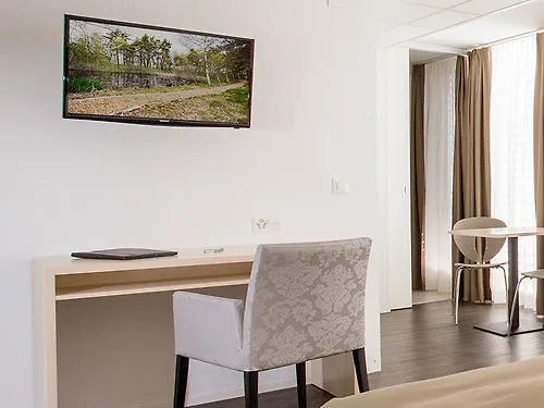 Отель Lorentes Bern Airport 3*