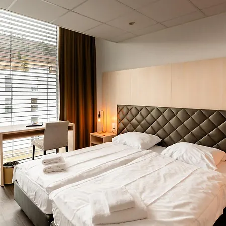 酒店 Lorentes Bern Airport 3*
