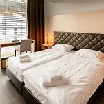 Lorentes Bern Airport فندق